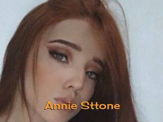 Annie_Sttone