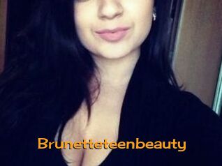 Brunetteteenbeauty