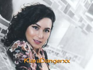 KiaraDangerxx