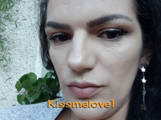 Kissmelove1