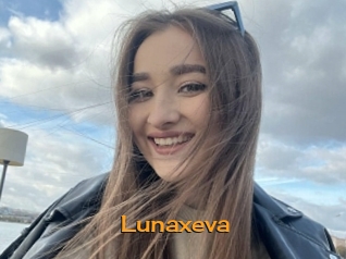 Lunaxeva