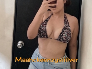 Maahckeenzysiiilver