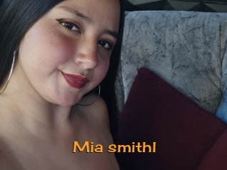 Mia_smithl