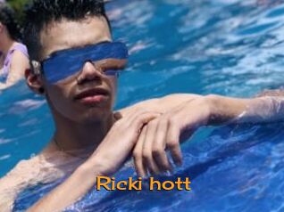 Ricki_hott