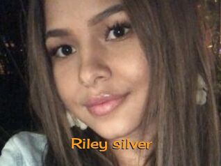 Riley_silver